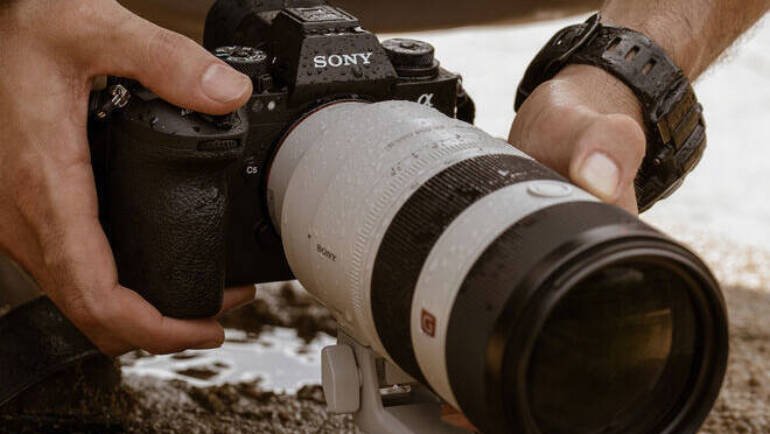 Sony Alpha 1 II Mirrorless Camera: Redefining Professional Hybrid Imaging