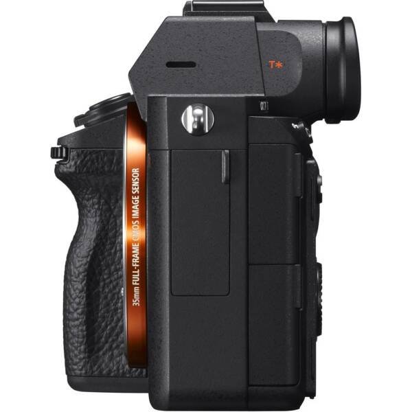 Sony Alpha a7R III Mirrorless Digital Camera (Body Only) - Image 4